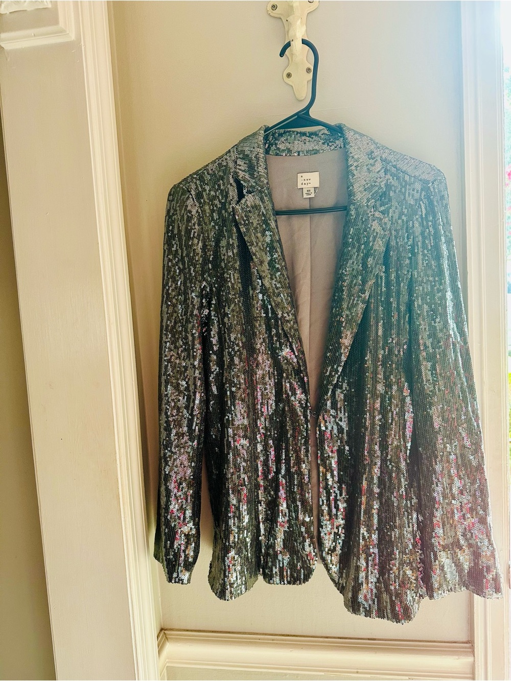 a new day Iridescent Sequin Blazer in Silver-Green